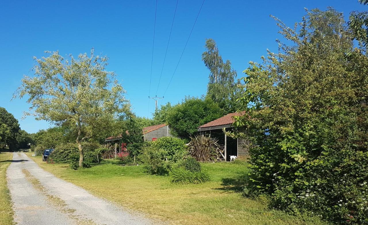 Camping De La Chagnee Saint-Aubin-le-Cloud ภายนอก รูปภาพ
