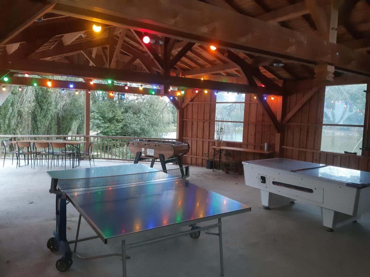 Camping De La Chagnee Saint-Aubin-le-Cloud ภายนอก รูปภาพ