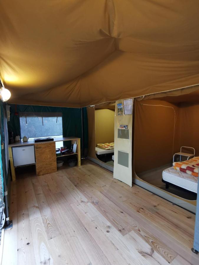 Camping De La Chagnee Saint-Aubin-le-Cloud ภายนอก รูปภาพ