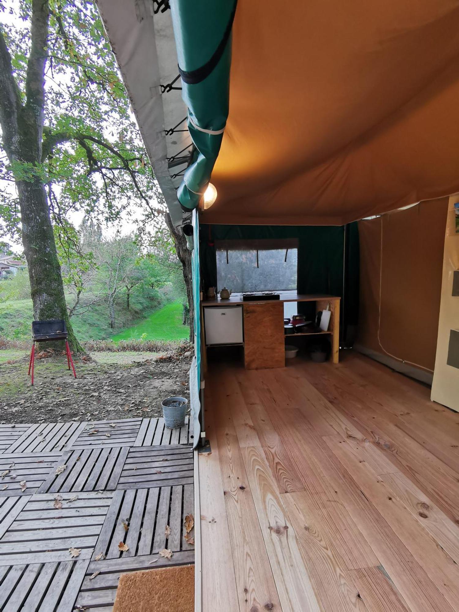 Camping De La Chagnee Saint-Aubin-le-Cloud ห้อง รูปภาพ
