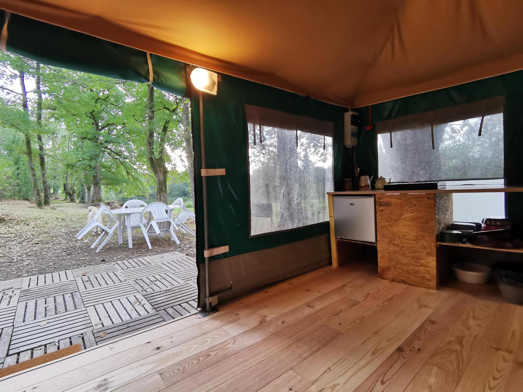 Camping De La Chagnee Saint-Aubin-le-Cloud ห้อง รูปภาพ